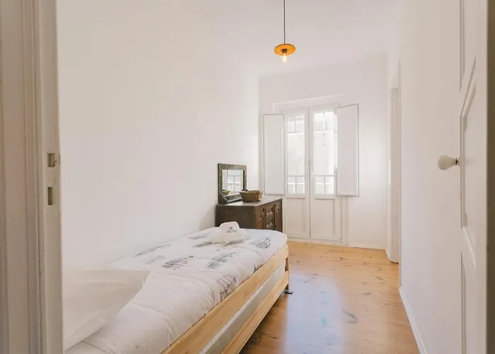 56 - Charming House In *