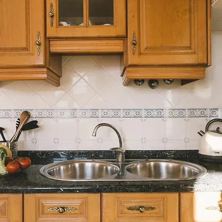 56 - Charming House In Peniche