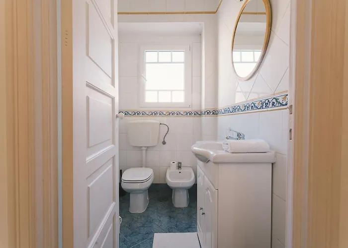 בית נופש 56 - Charming House In